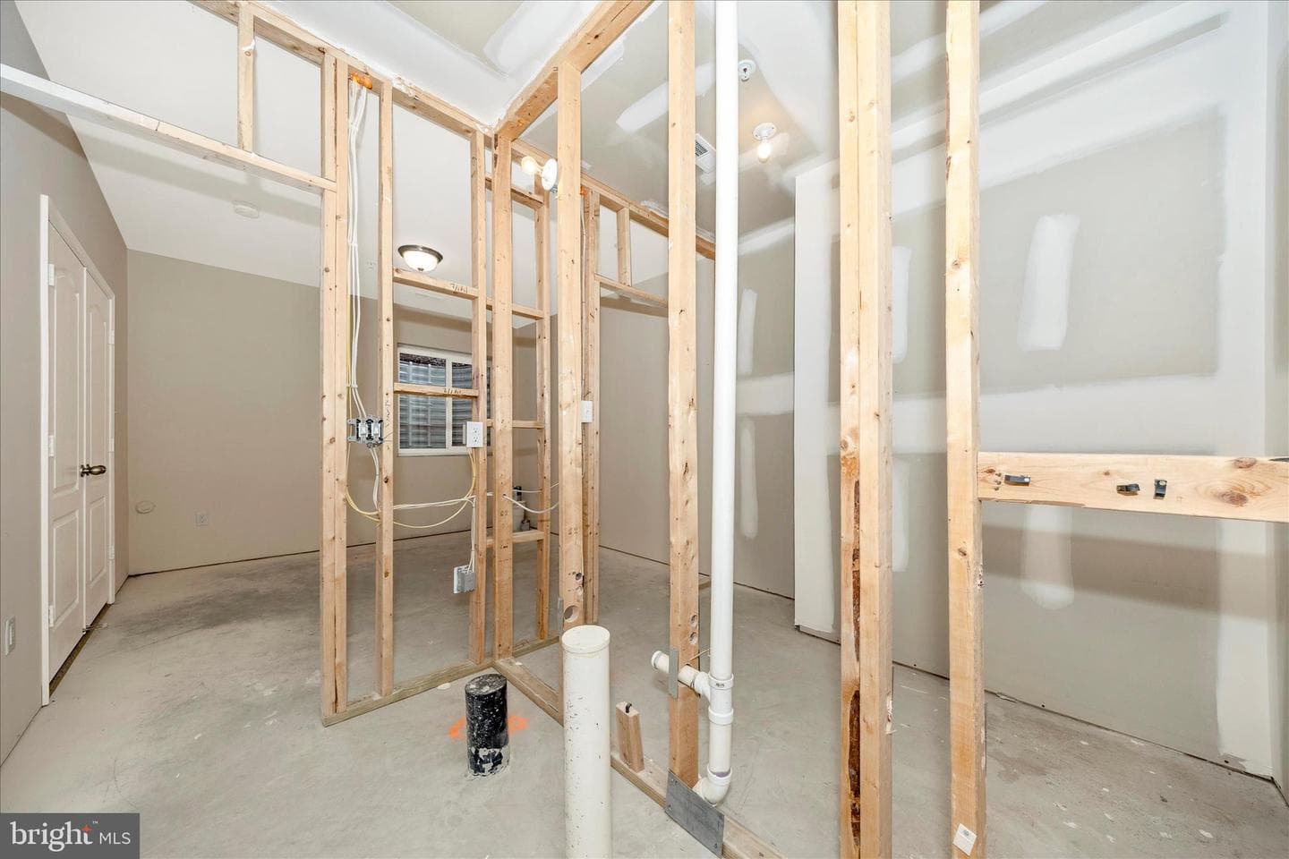 10228 Nuthatch Drive photo 40