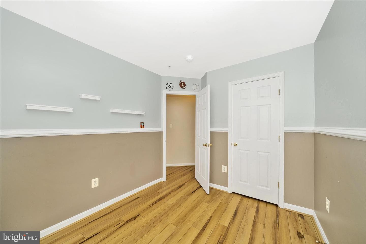 113 Fieldstone Court photo 34