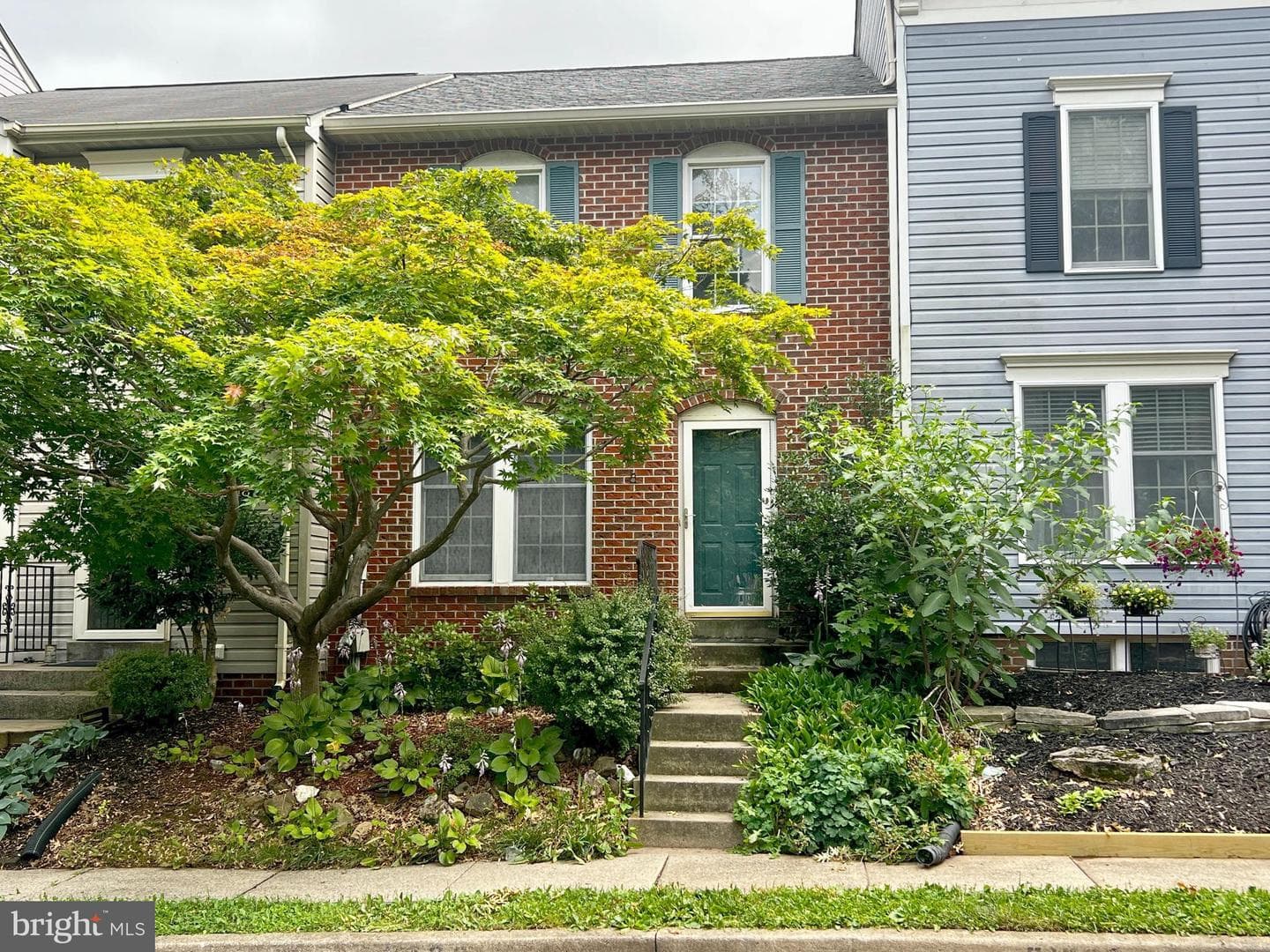 2420 Prentice Court