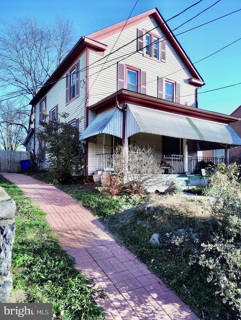 8 N Virginia Avenue