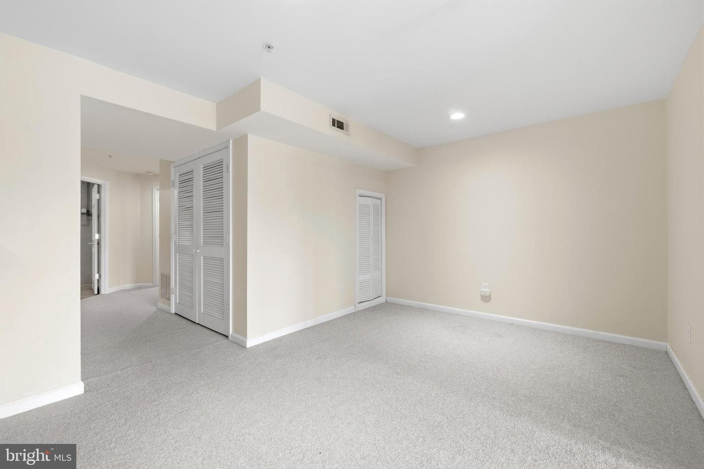 2030 Rosecrans Court photo 24