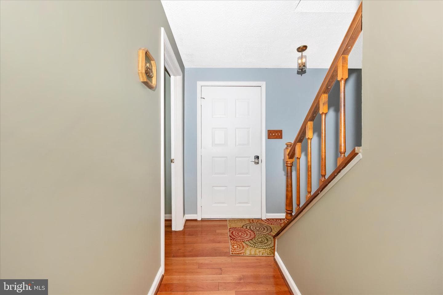 9507 Highlander Circle photo 3
