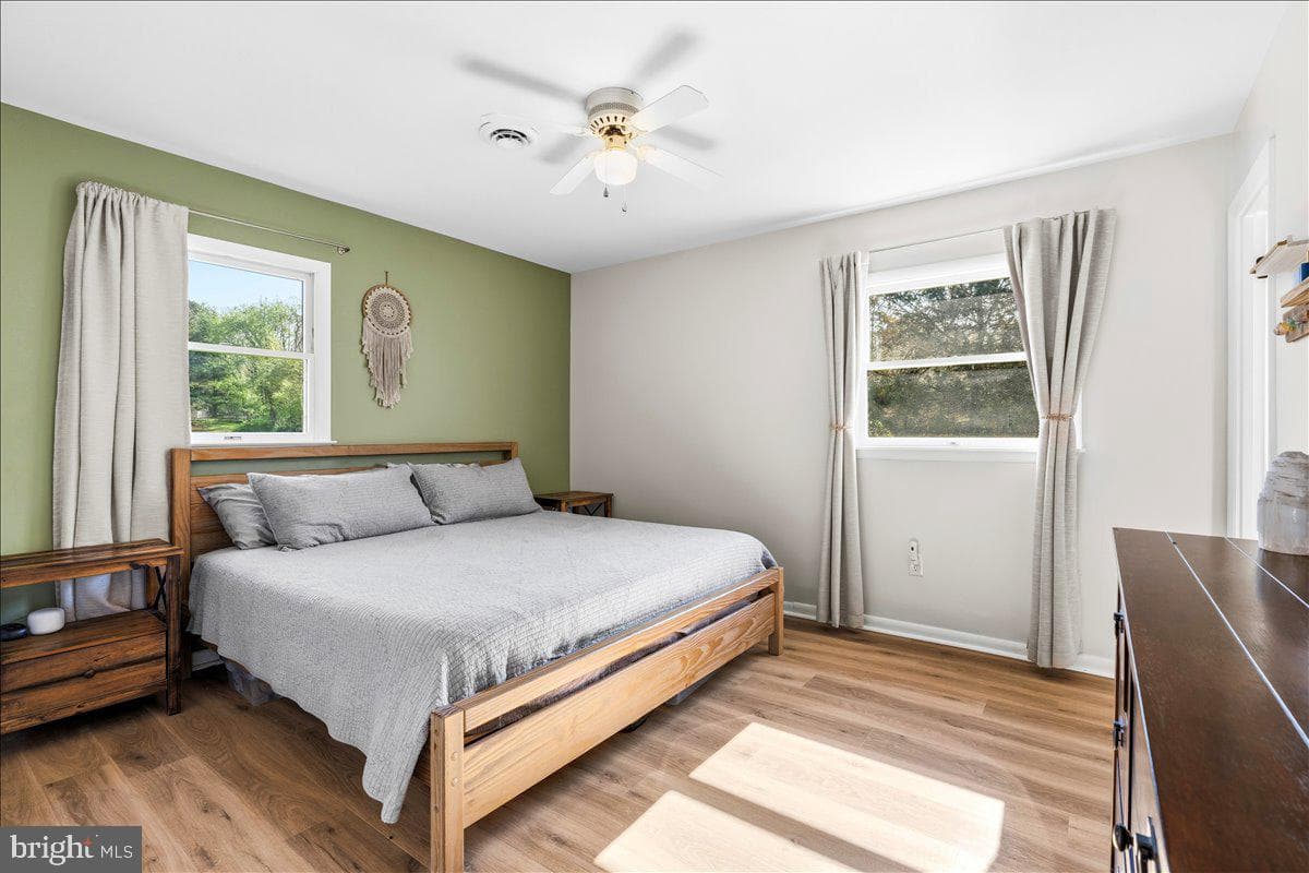4389 Moleton Drive photo 29