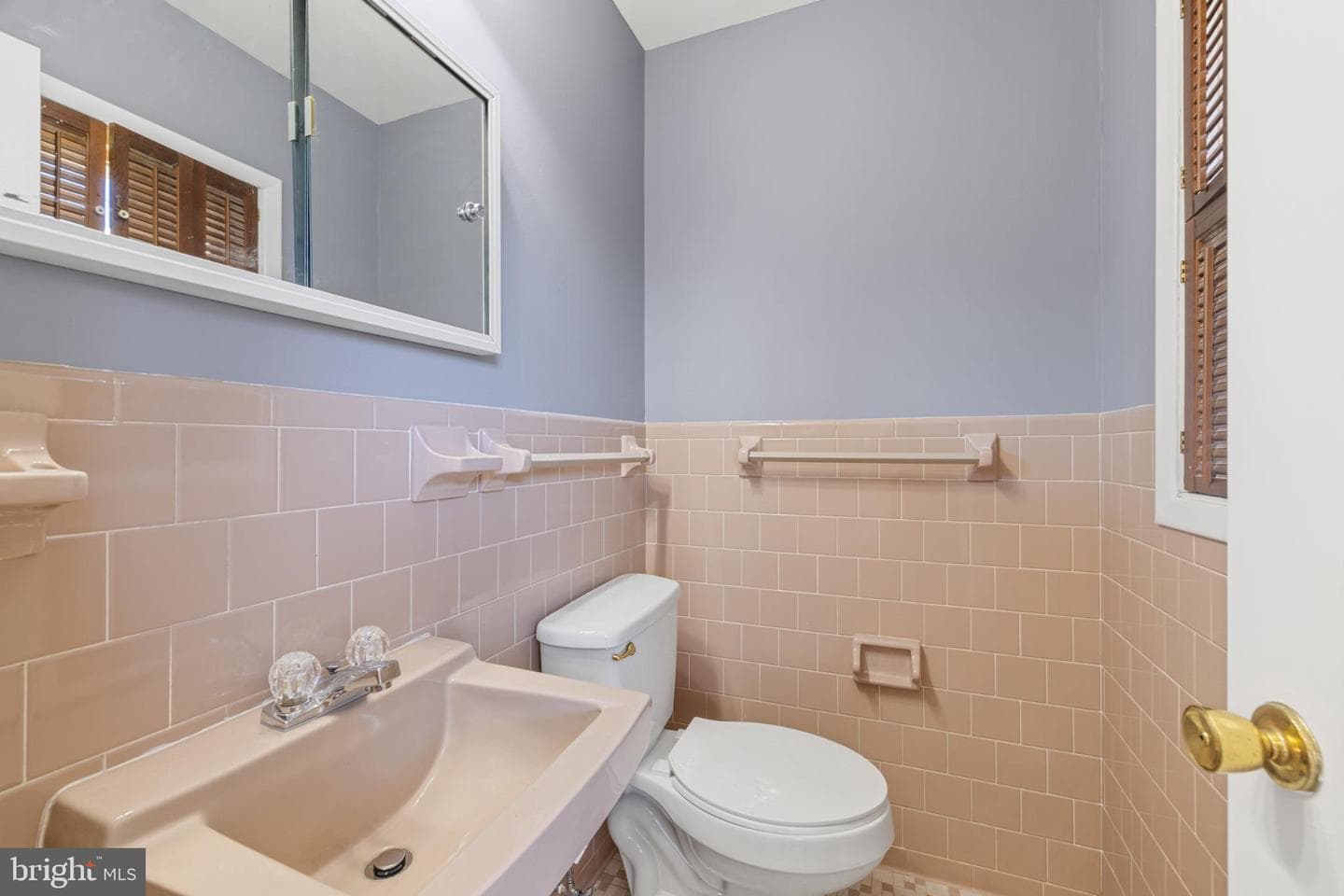 1497 W 10th Street photo 17