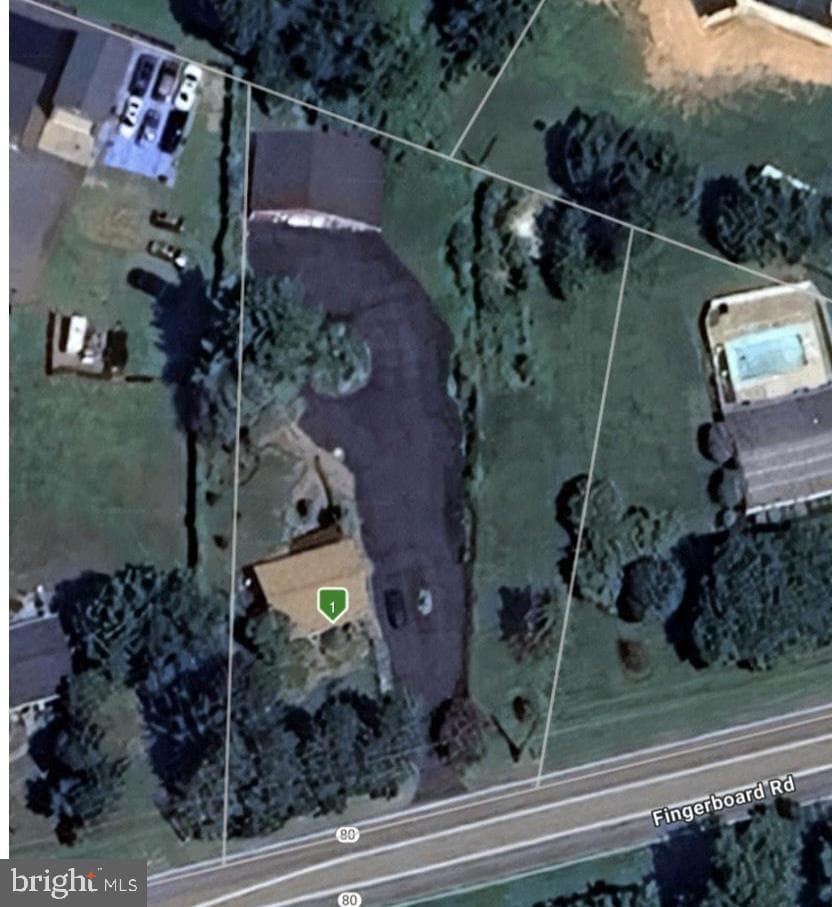 11914 Fingerboard Road photo 13