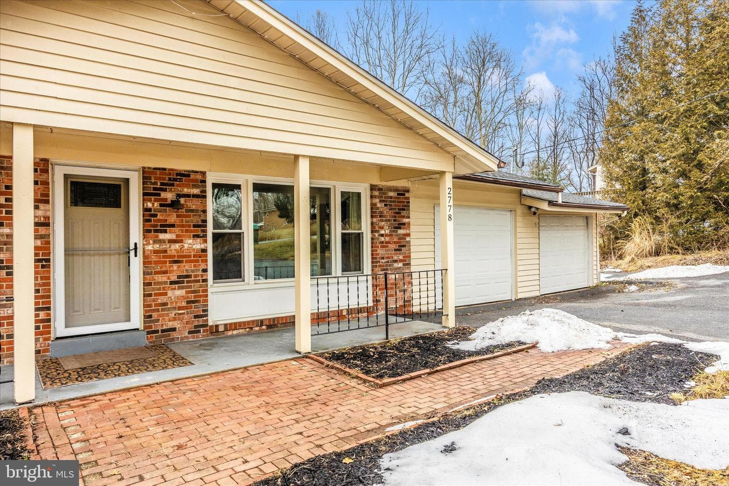 2778 Lynn Street photo 2