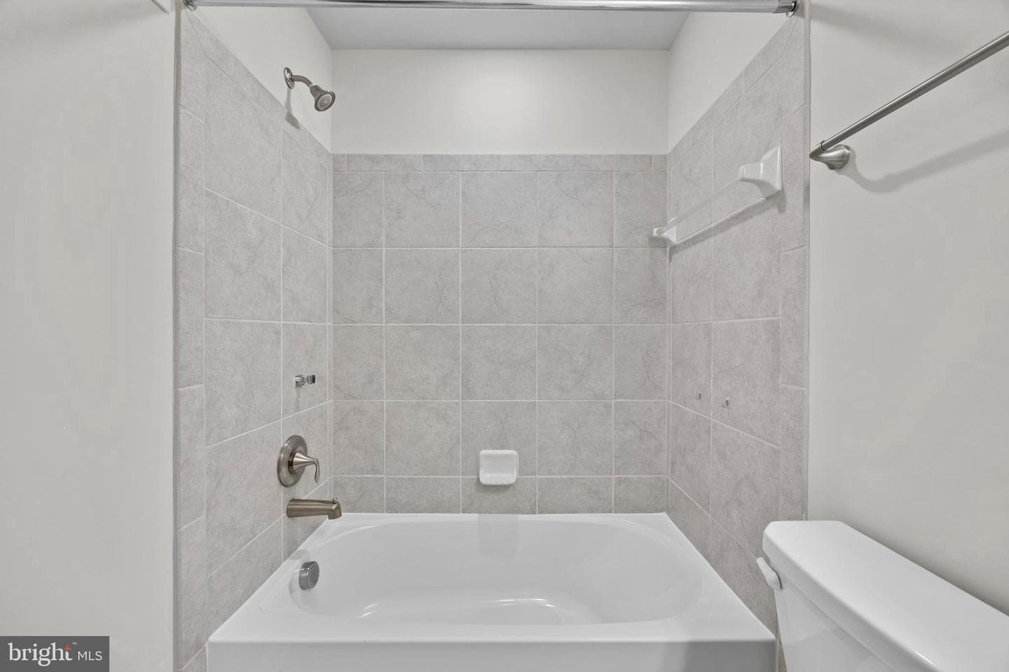 5936 Forum Square photo 20