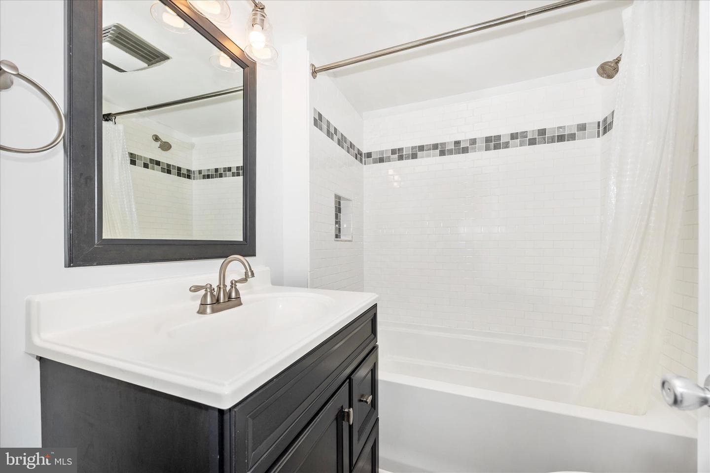 2780 Adams Street photo 8
