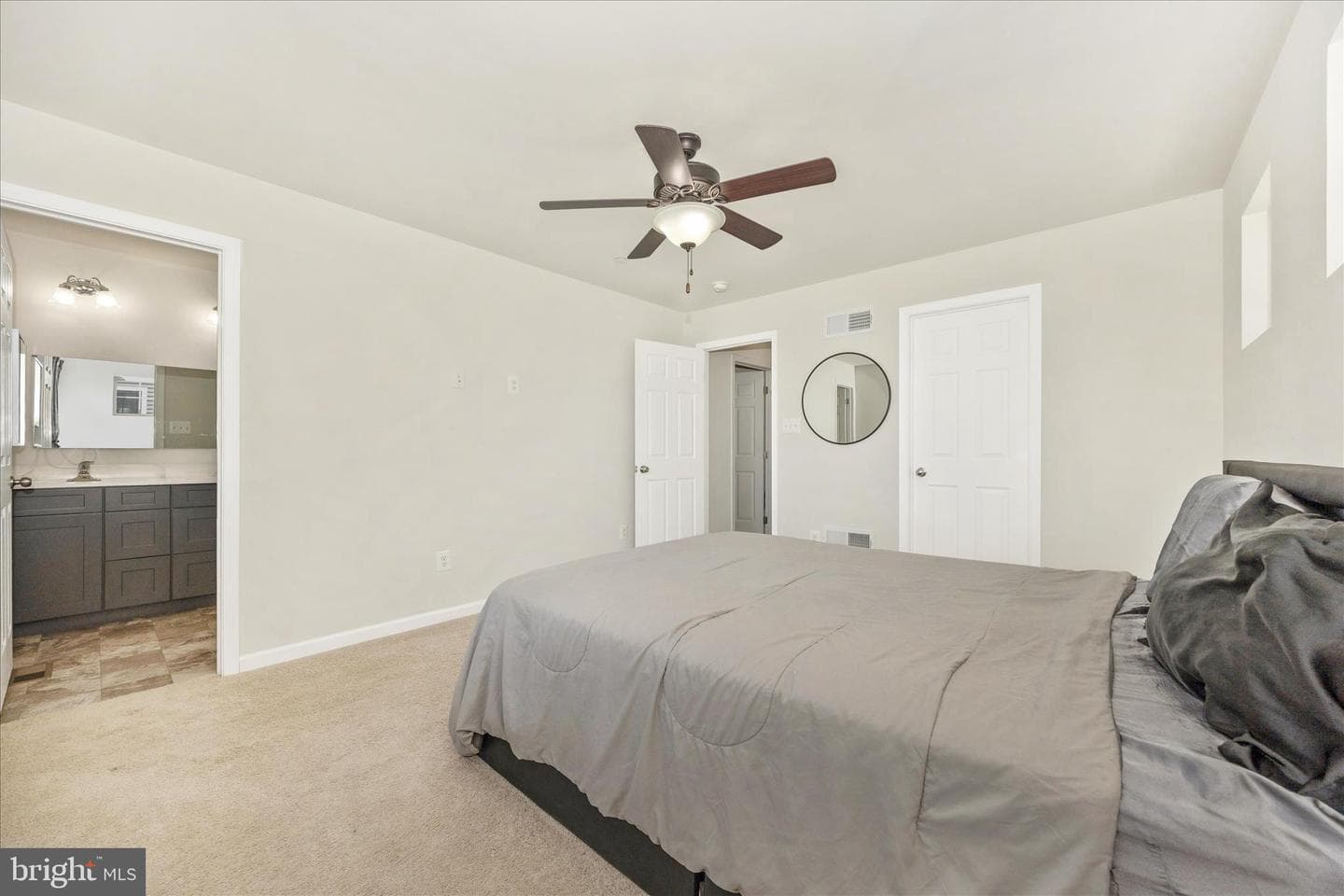 1310 Pedigree Street photo 27