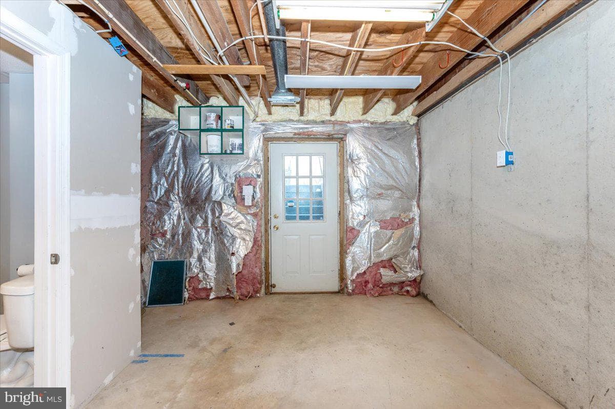 6664 Canada Goose Court photo 24