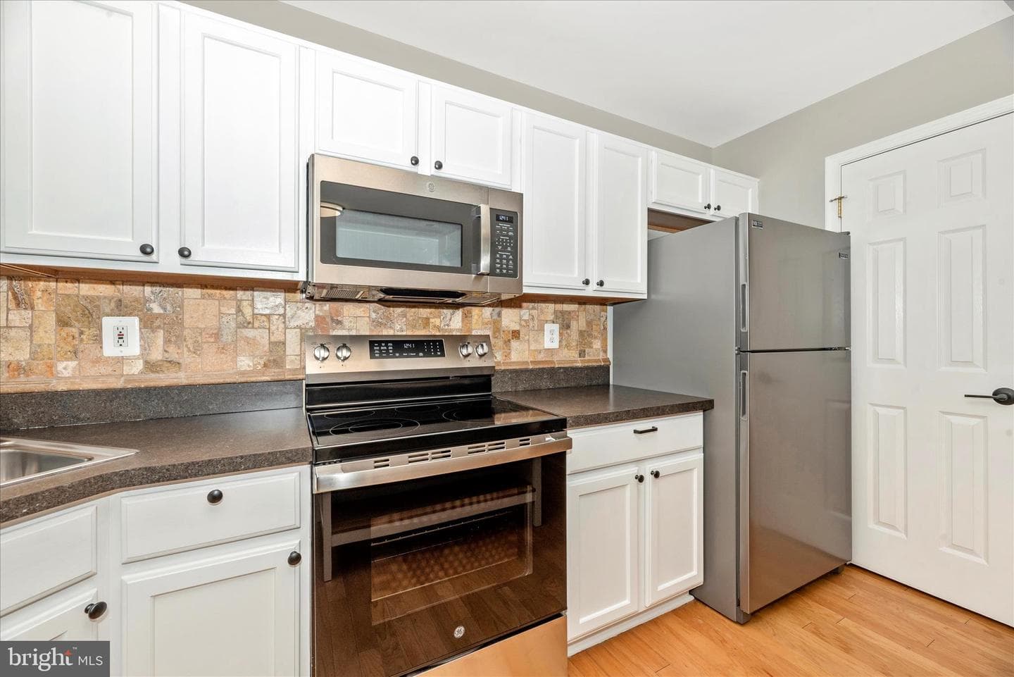 607 Hollowstone Road photo 21