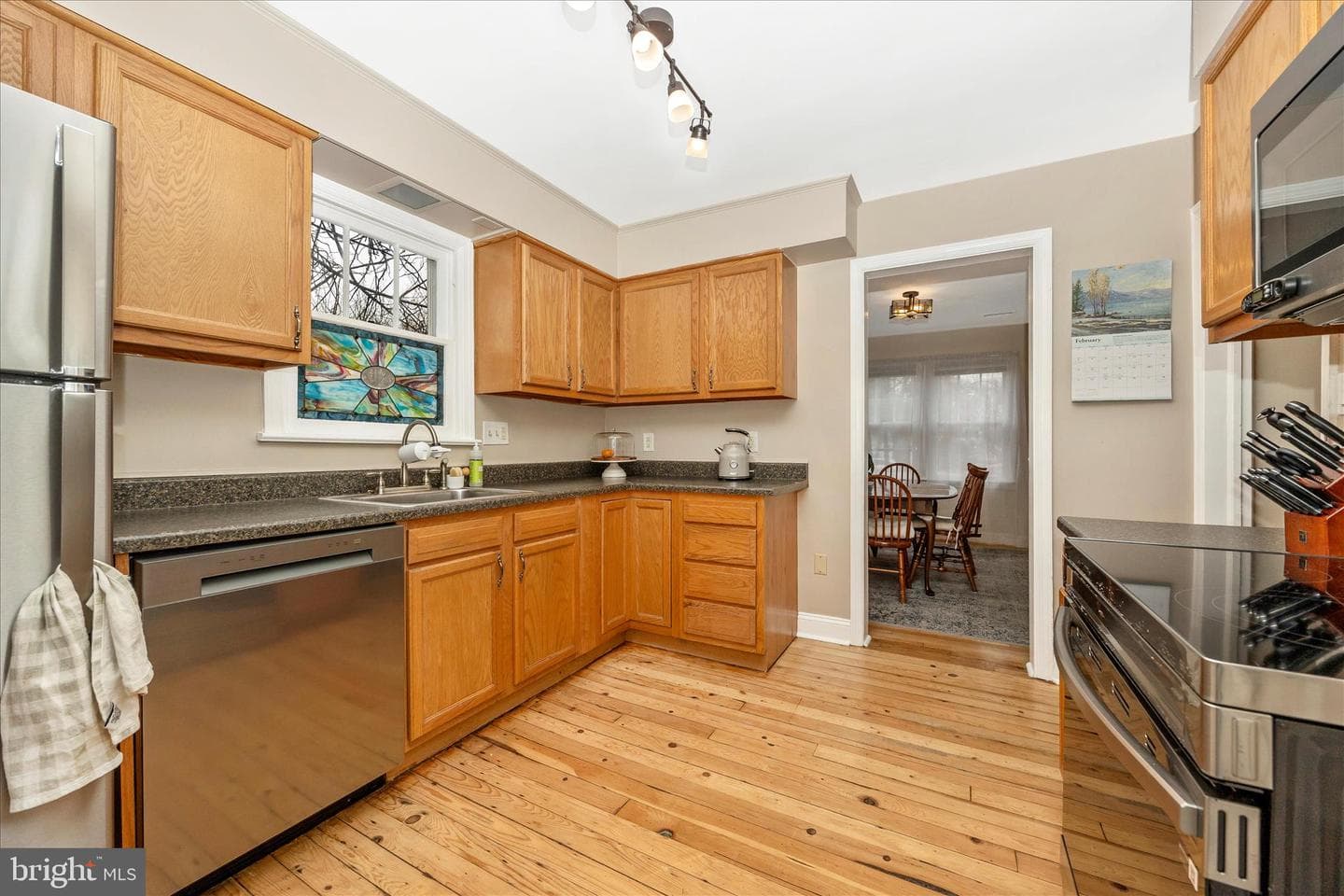 633 Lee Place photo 12