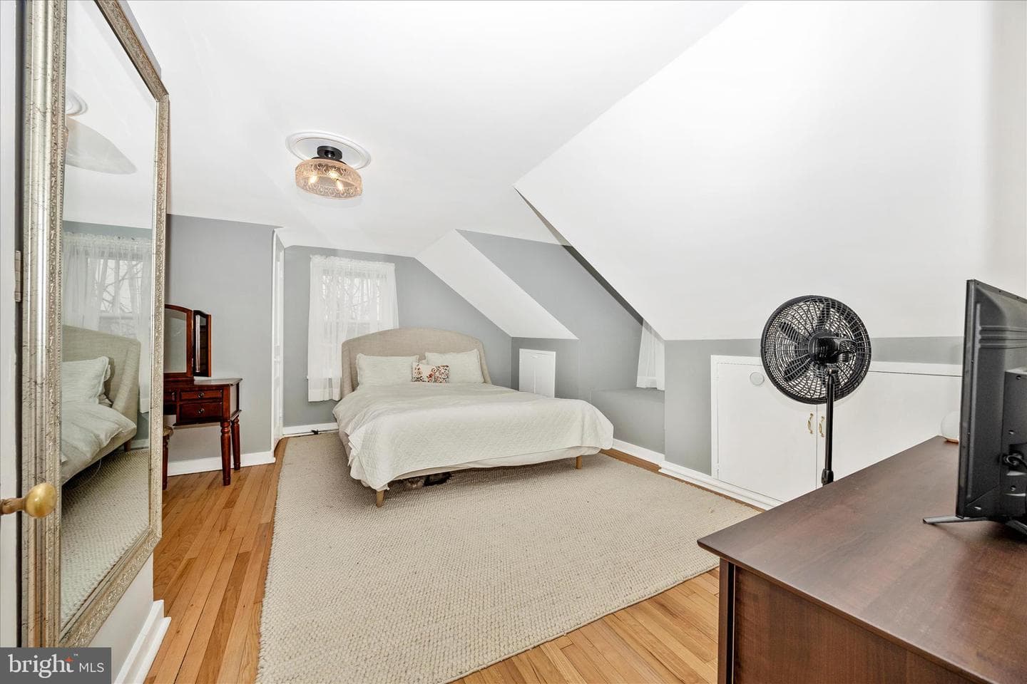 633 Lee Place photo 18