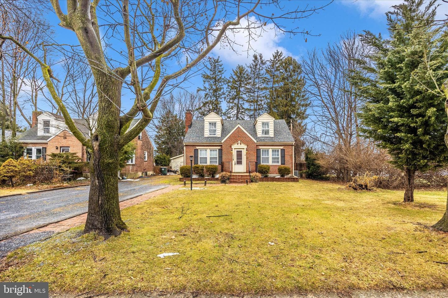633 Lee Place photo 38