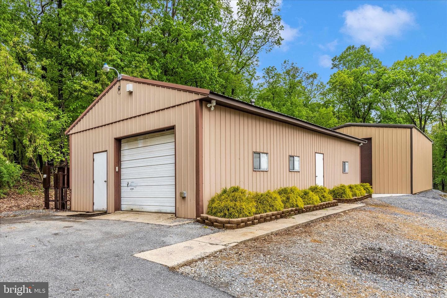 1676 Monument Road photo 45