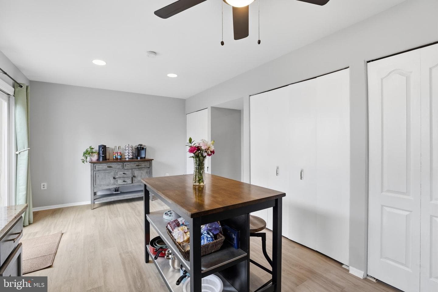 6844 Carnation Circle photo 14