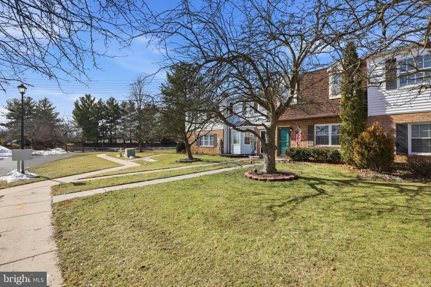 6844 Carnation Circle photo 2