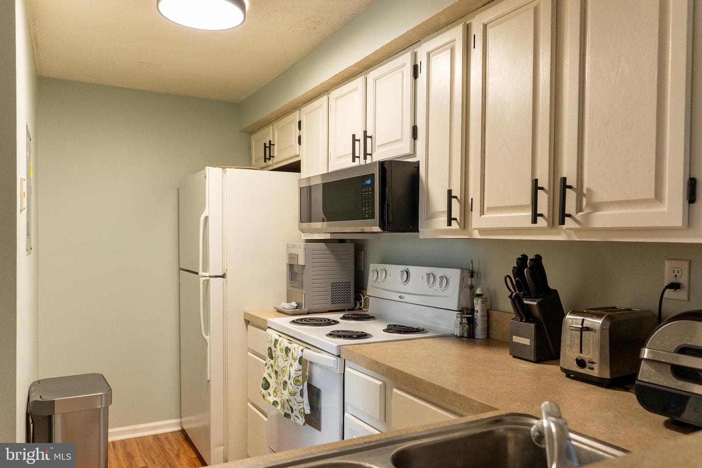 800 Stratford Way #E photo 10