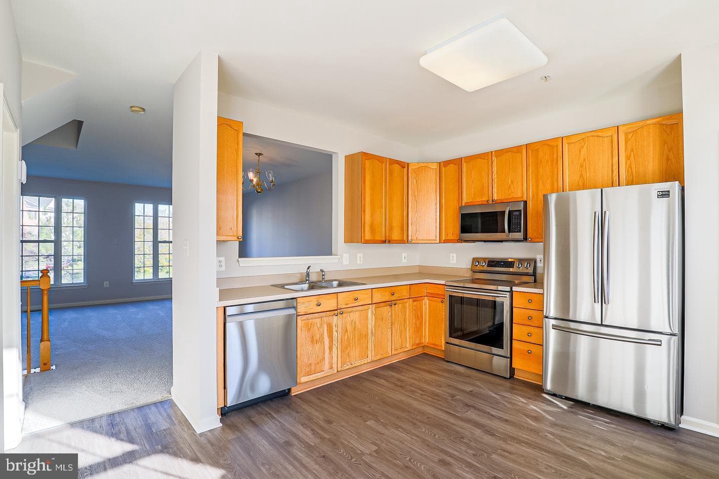 2433 Wynfield Court photo 3