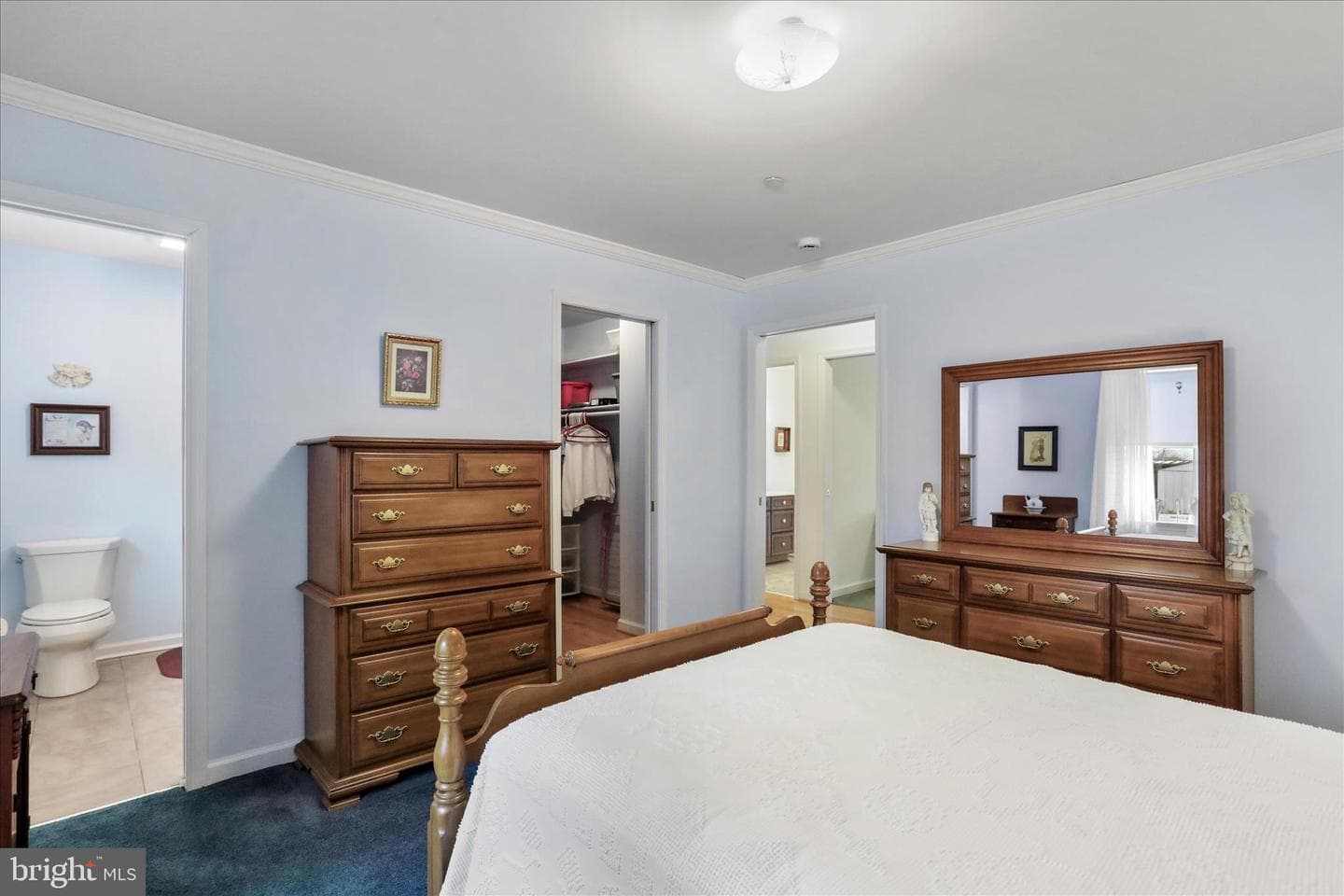 101 E Elizabeth Street photo 17