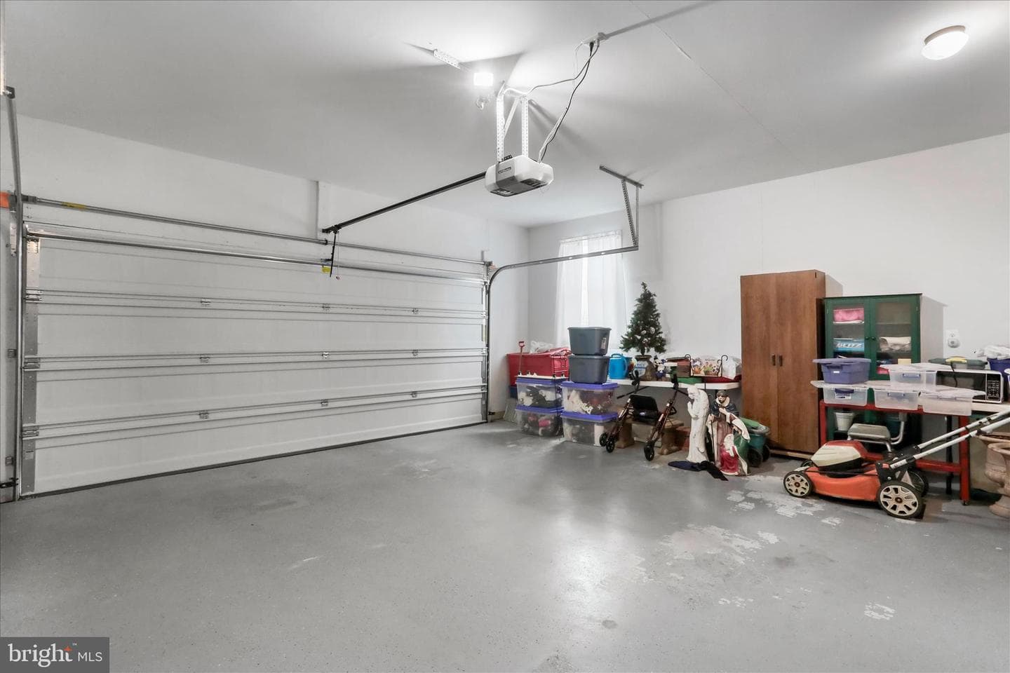 101 E Elizabeth Street photo 23