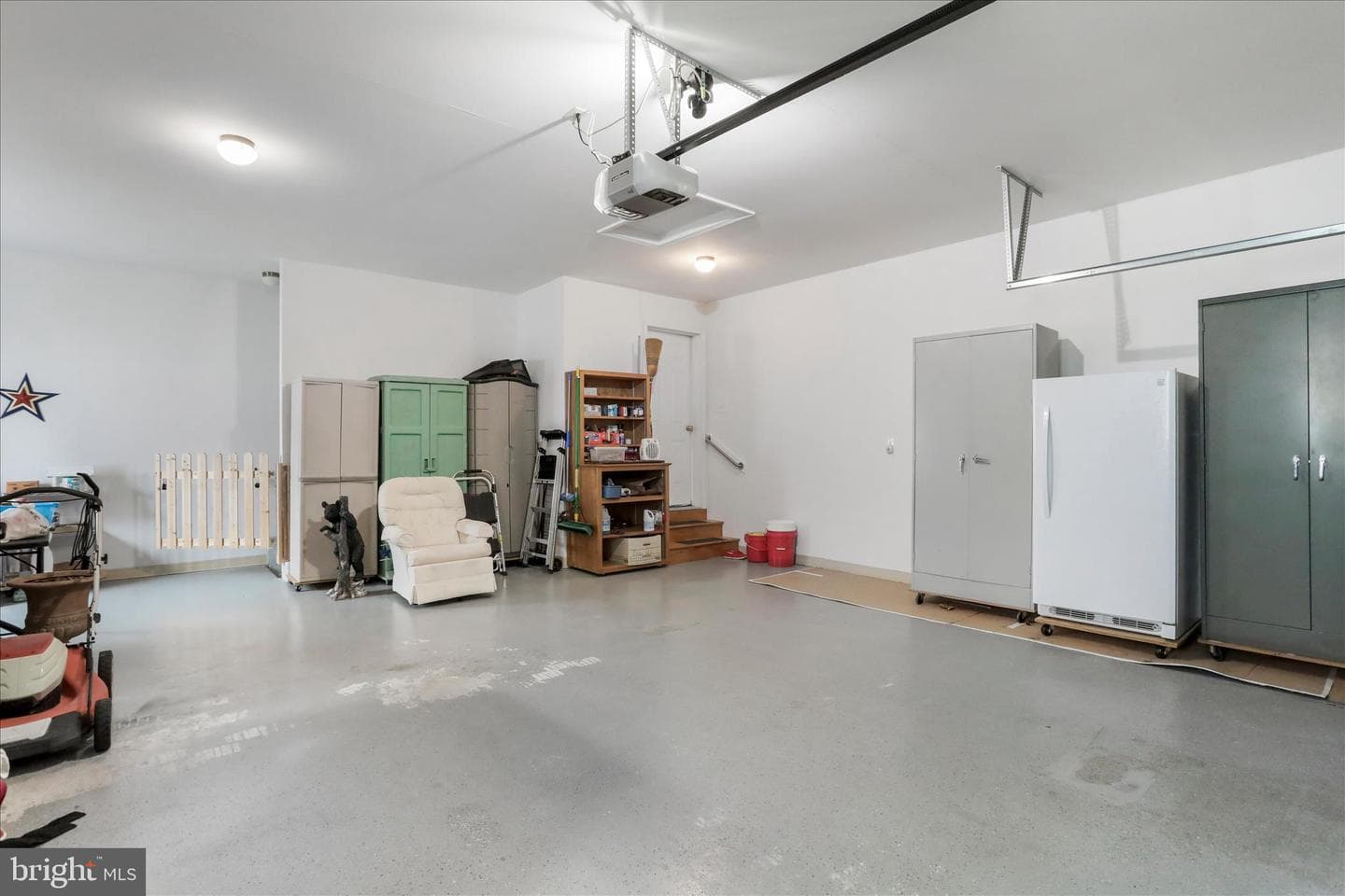 101 E Elizabeth Street photo 24