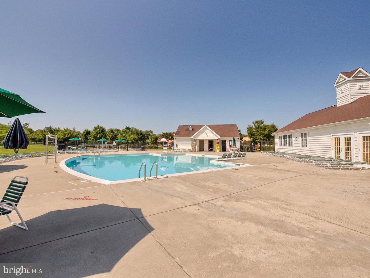 6303 Edgeware Court photo 55