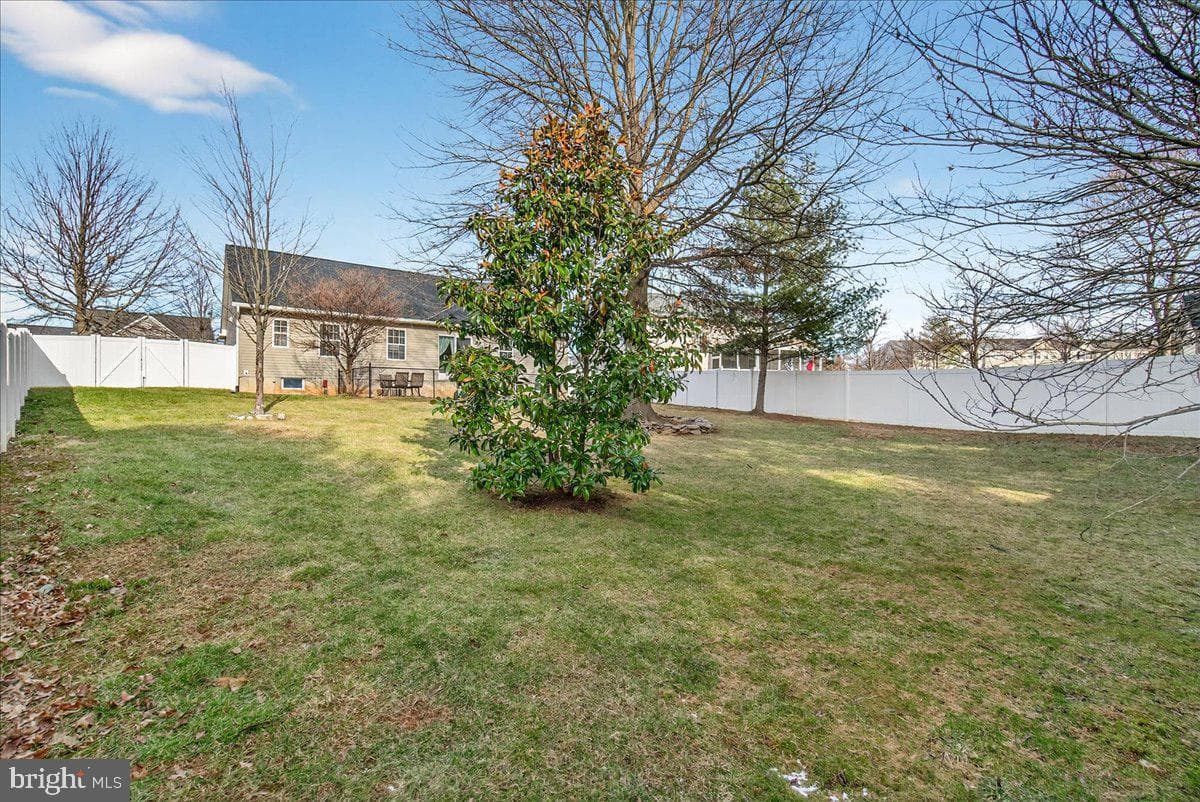 6303 Edgeware Court photo 72