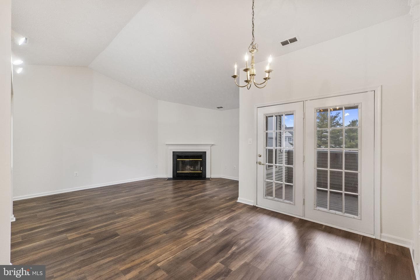2141 Wainwright Court #2a photo 10
