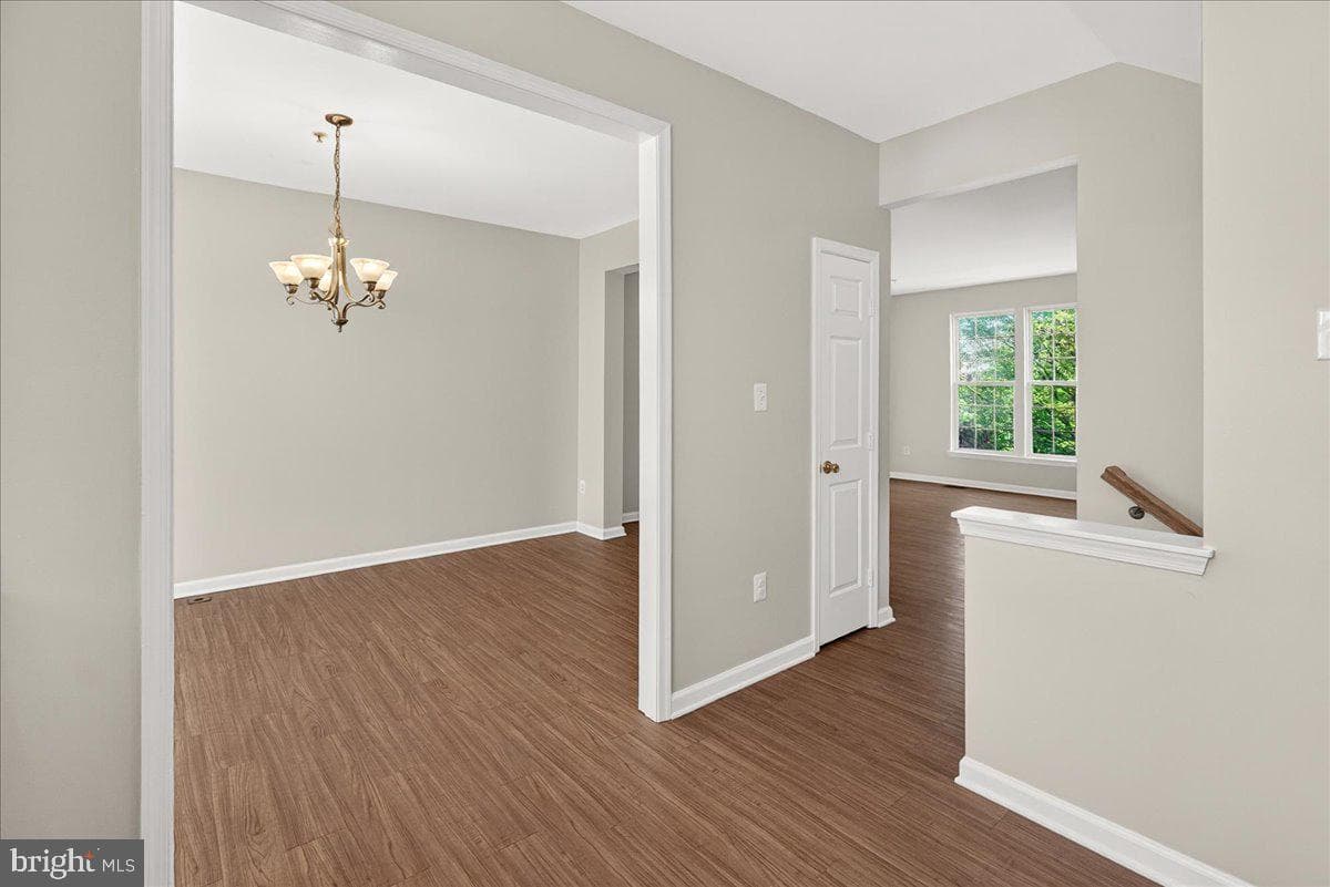 126 Fiona Way photo 15