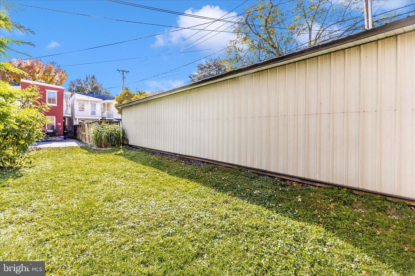 203 E 3rd Street photo 37