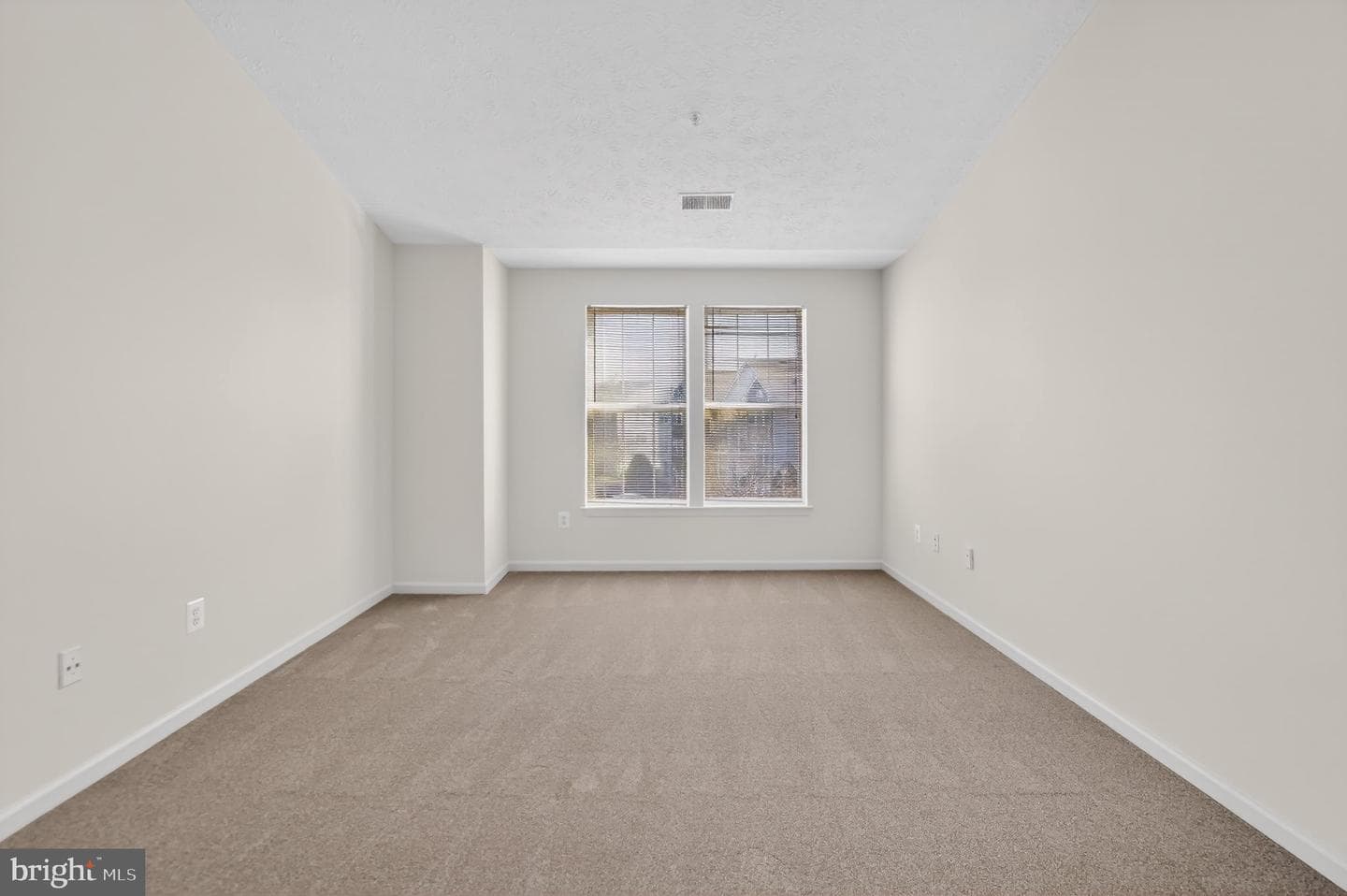 6409 Weatherby Court #m photo 8
