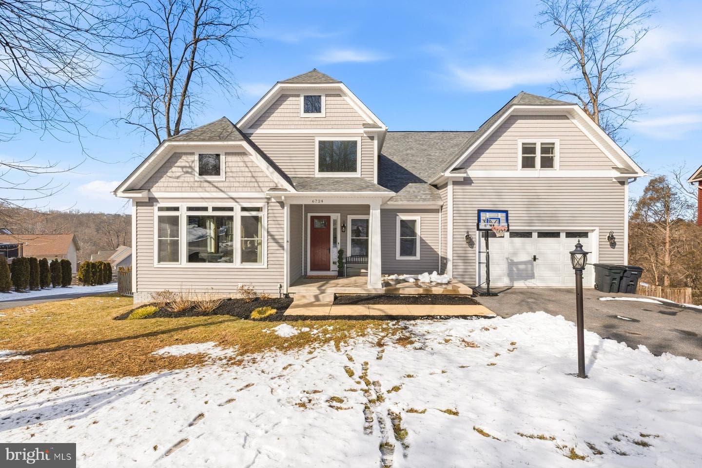 6724 Hemlock Point Road photo 2