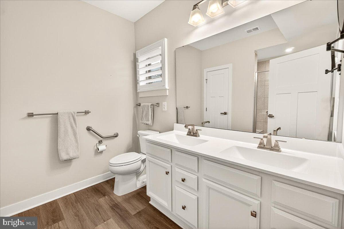 3422 Angelica Way #204 photo 21