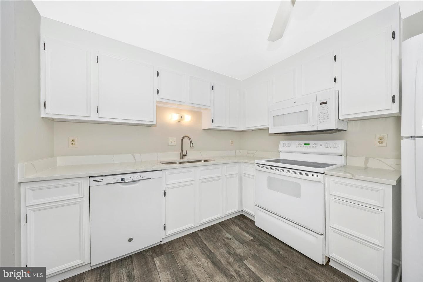 1703 Heather Lane photo 12