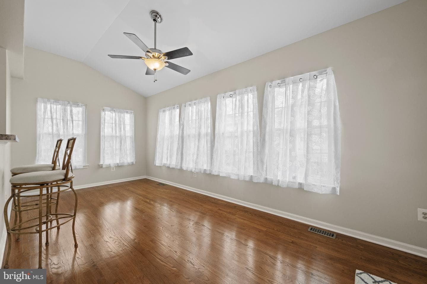 5510 Doubs Road photo 13