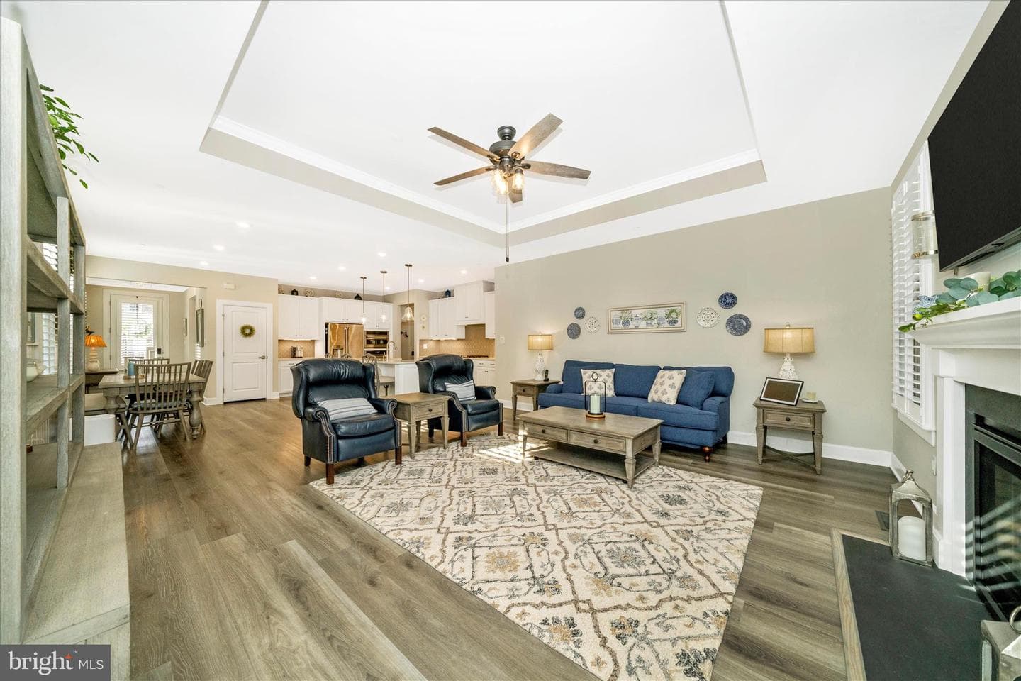 2821 Camomile Dr E photo 18