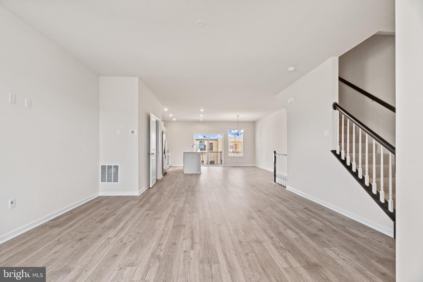 725 Compass Way photo 10