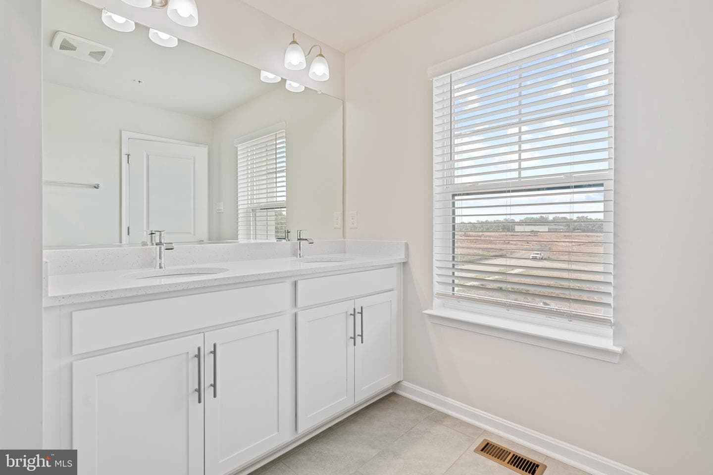 725 Compass Way photo 20