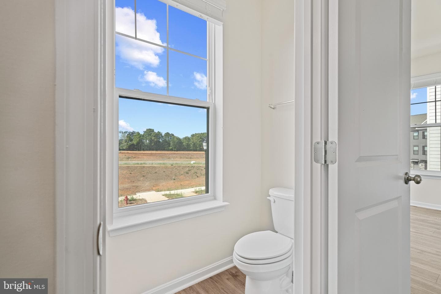 725 Compass Way photo 27