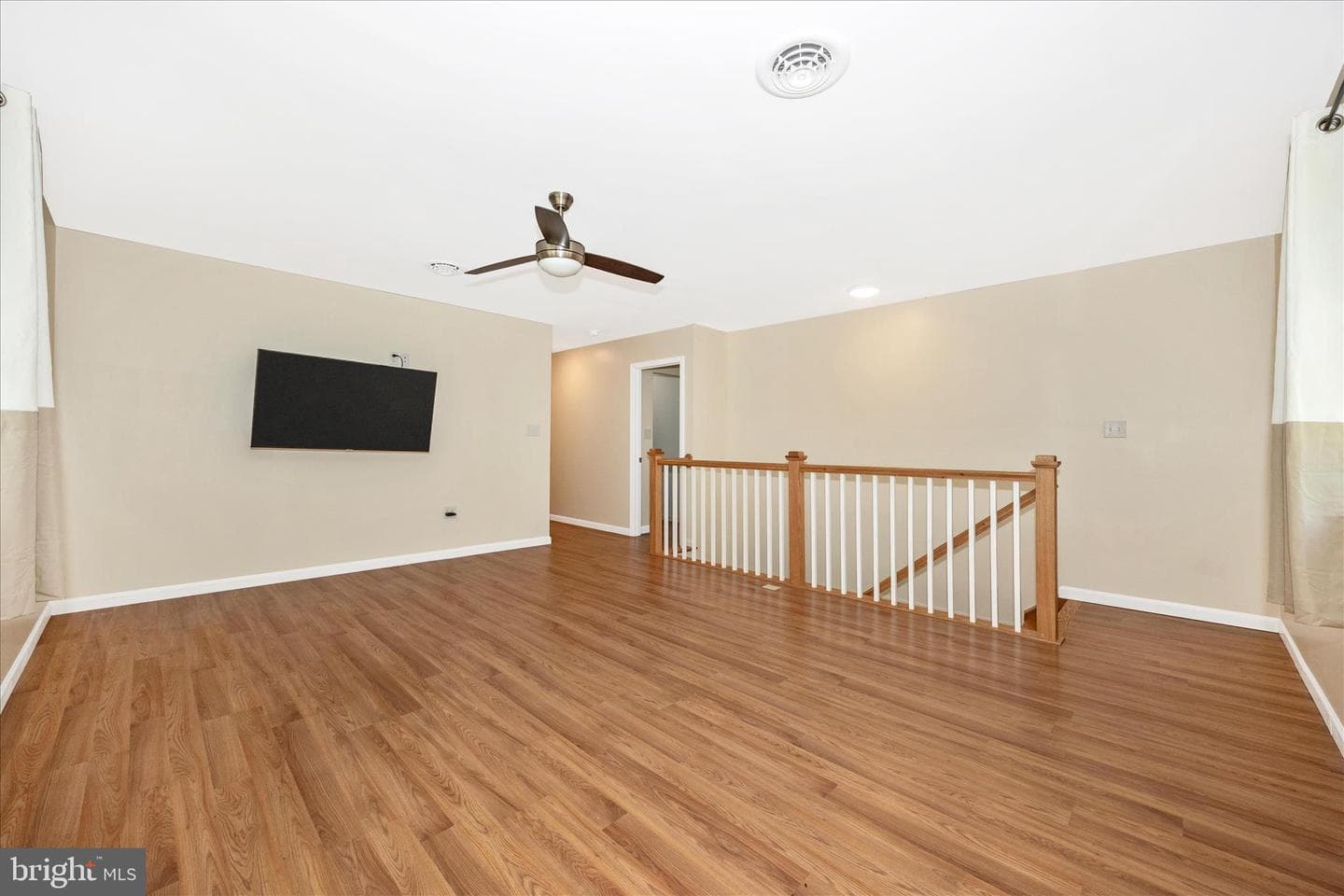 6518 Woodville Road photo 23