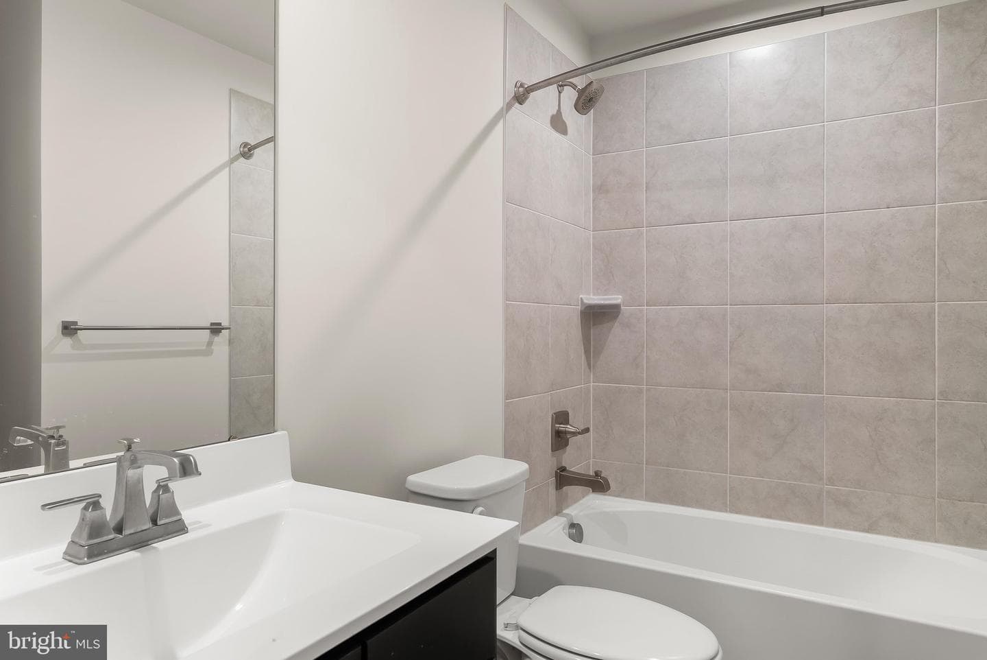 6072 Fallfish Court photo 16