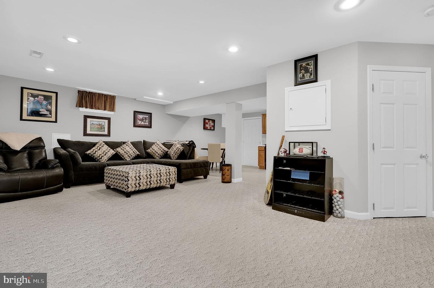 204 Oakmanor Way photo 33