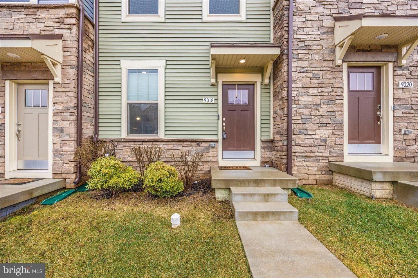 9018 Shady Pines Drive photo 3