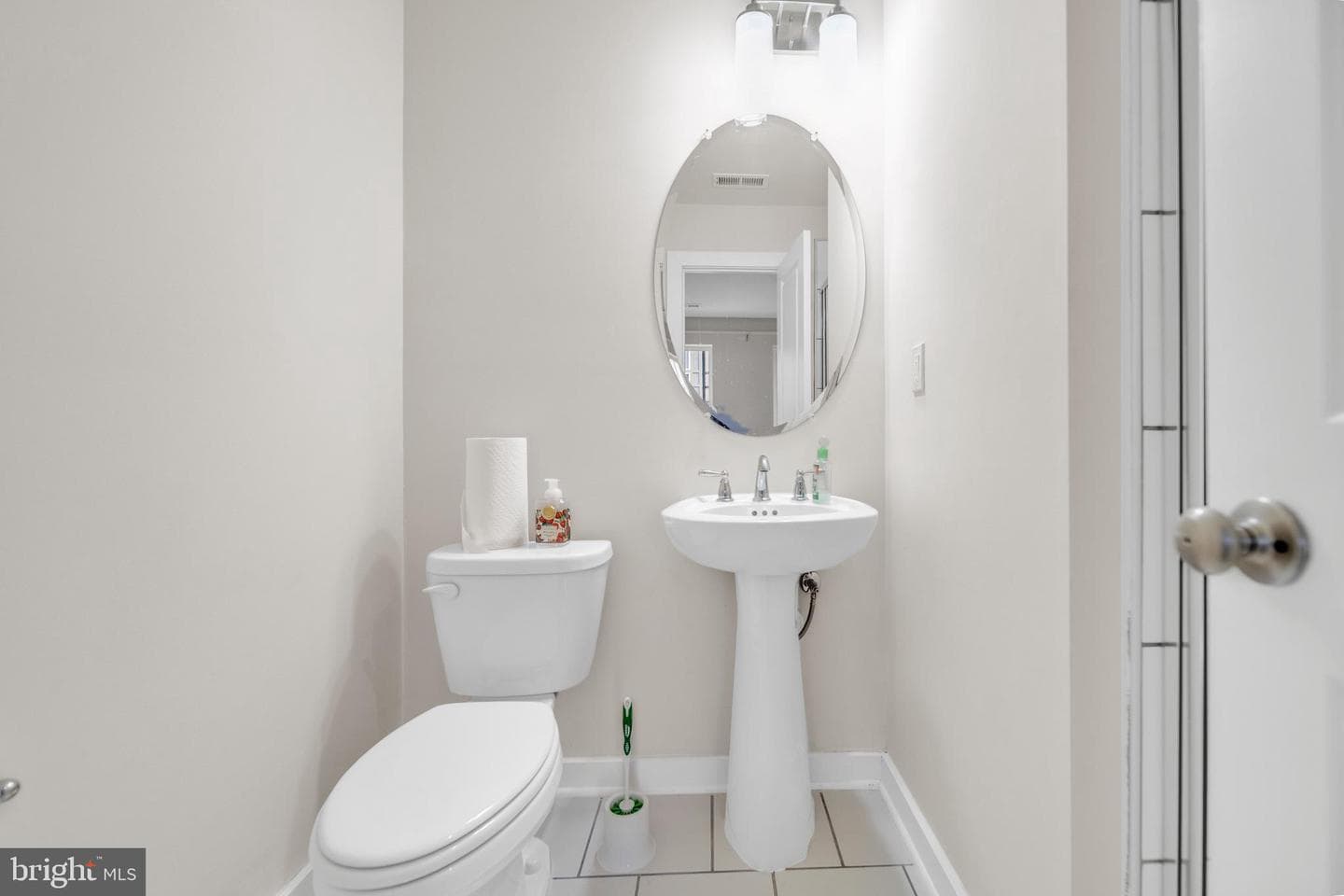 1402 Bexley Lane photo 6