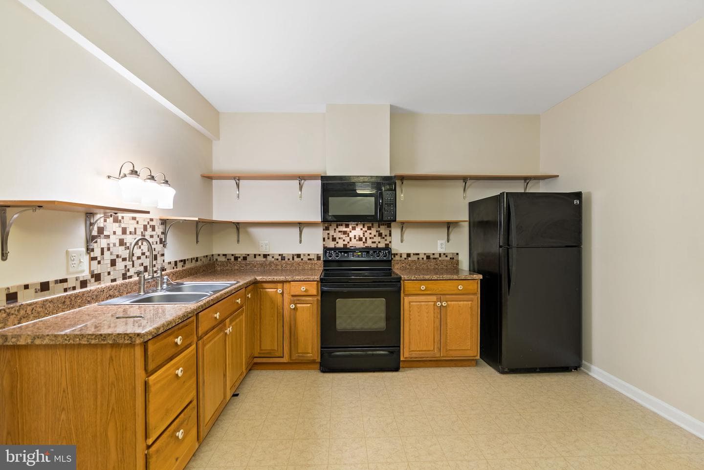1501 Mohican Court photo 79