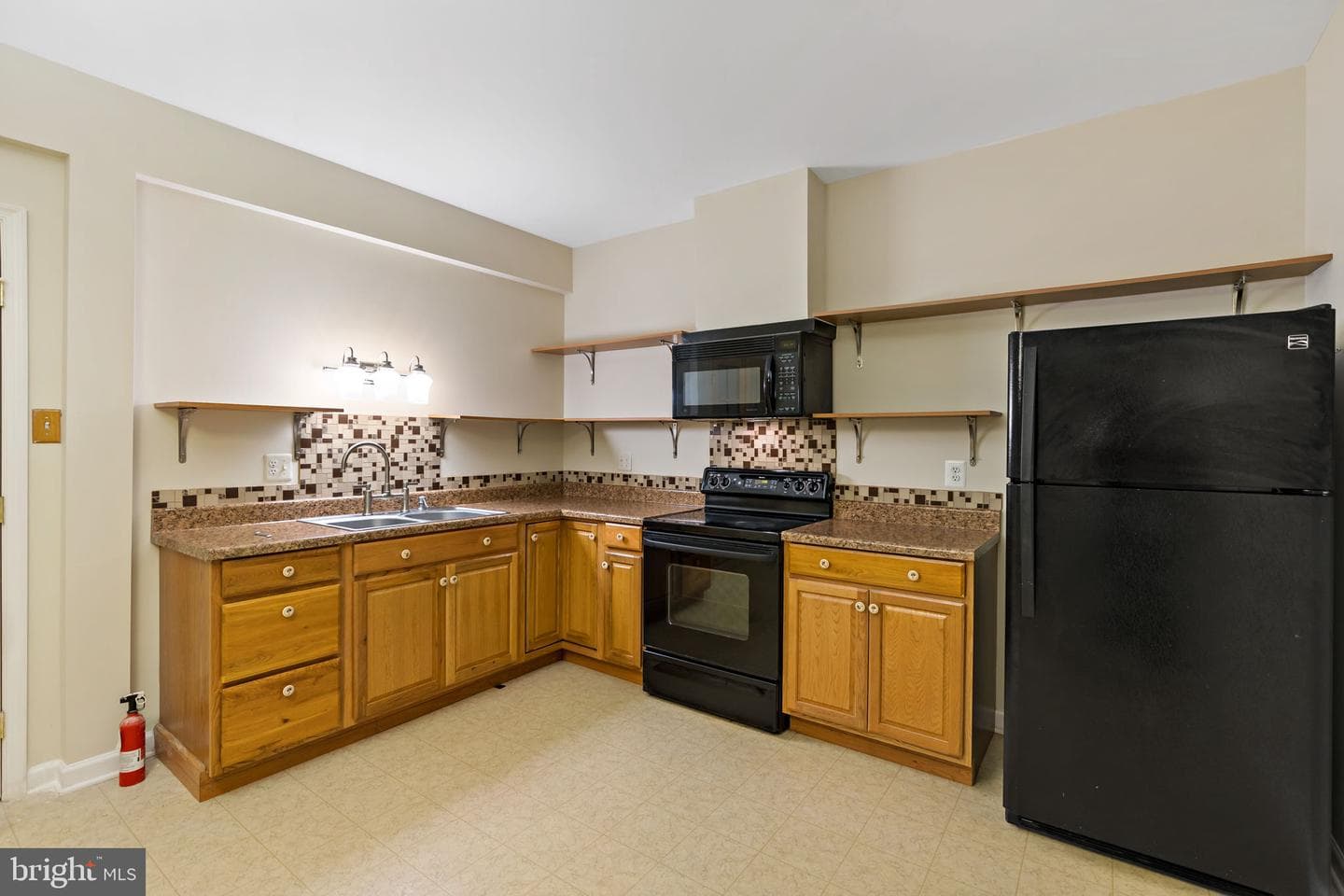 1501 Mohican Court photo 80