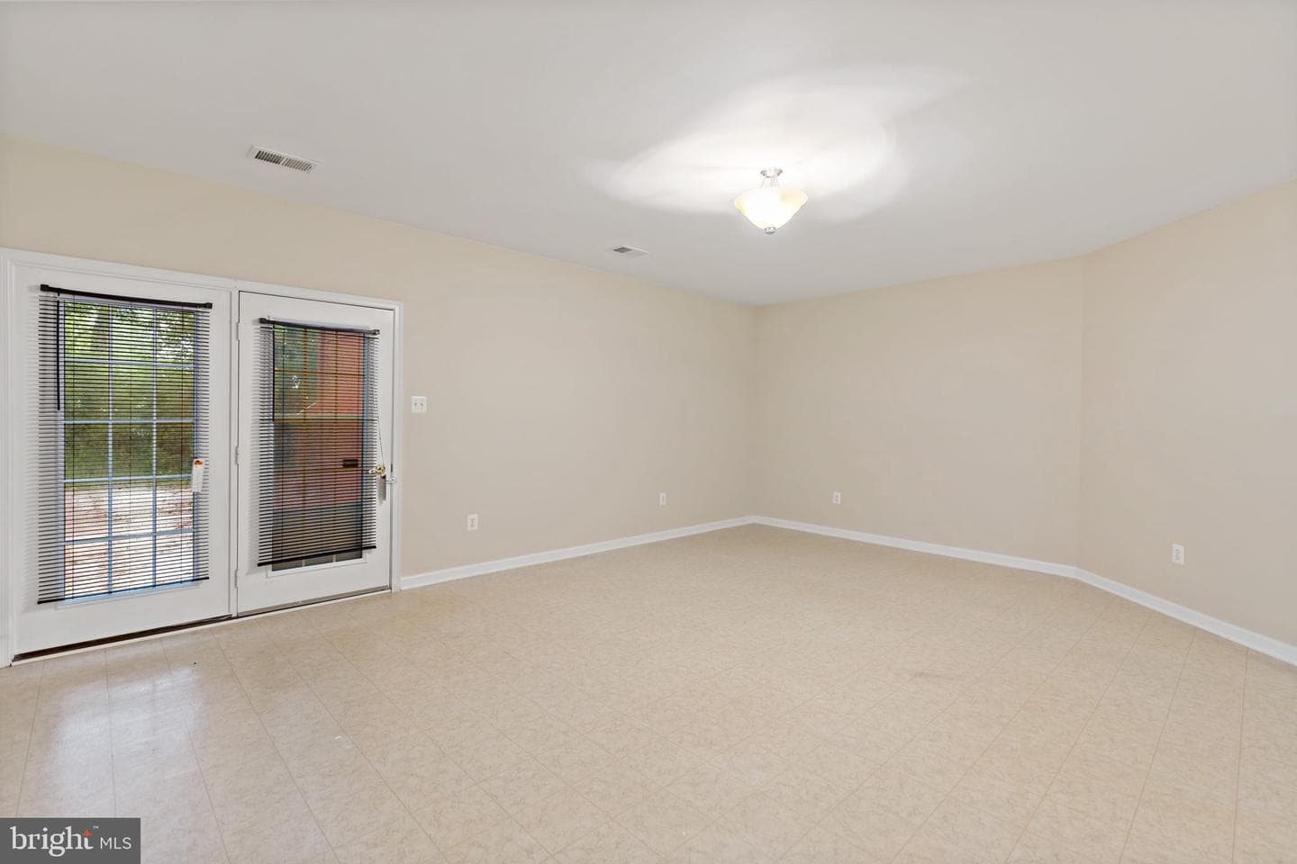 1501 Mohican Court photo 84