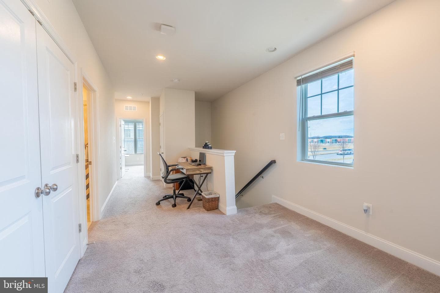 7070 Executive Way photo 27