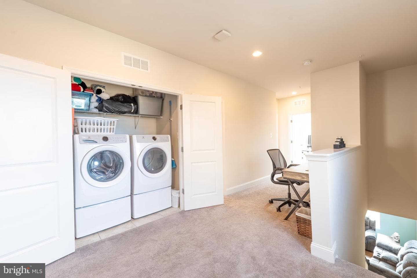 7070 Executive Way photo 35